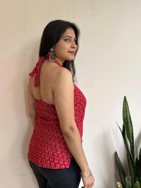 HALTER NECK sleeveless ethnic wear